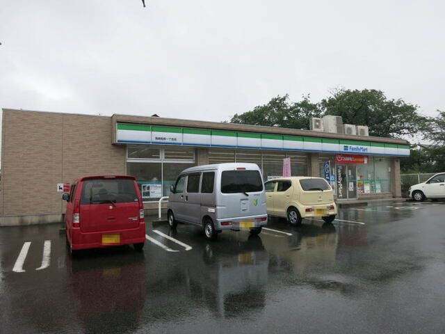 コンビニ　ファミリーマート 岡崎稲熊（コンビニ）まで400m