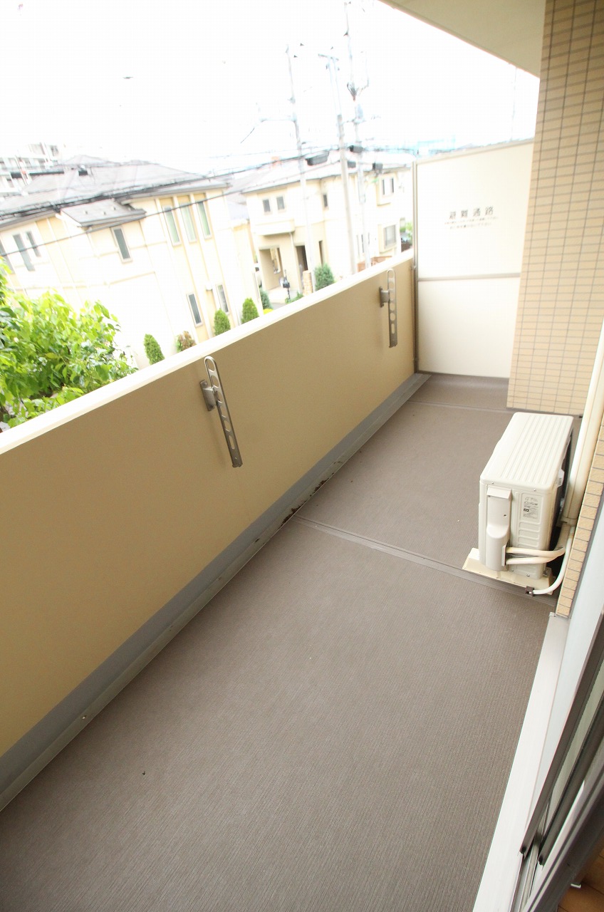 バルコニー　別の部屋の写真です