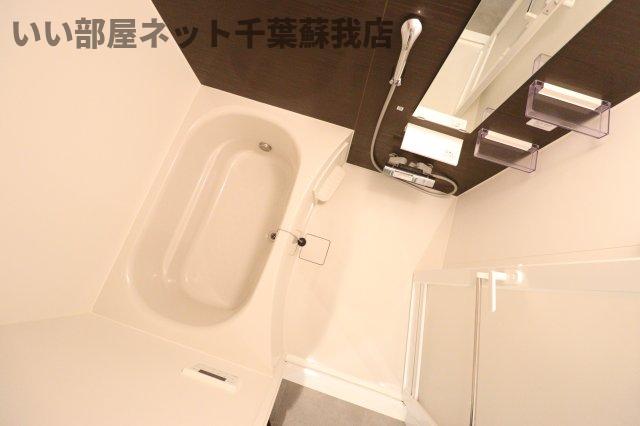 バス・シャワールーム　きれいなお風呂です 同じ建物の別のお部屋の写真になります！