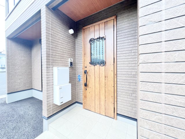 玄関　落ち着いた玄関です