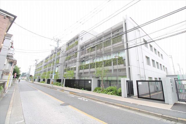 高校・高専　東京都立神代高等学校（高校・高専）まで466m