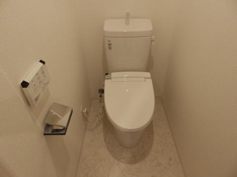 トイレ　シャワー付トイレ