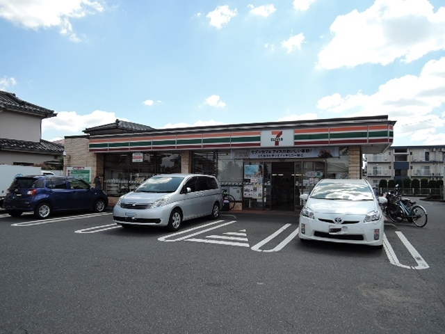 コンビニ　セブンイレブン町田金森店（コンビニ）まで50m