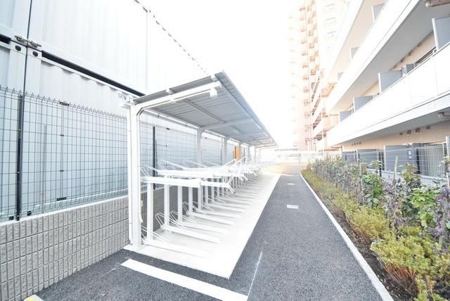 その他共有部分　屋根付き駐輪場