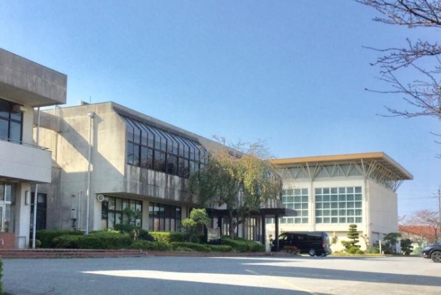 小学校　彦根市立城北小学校（小学校）まで800m