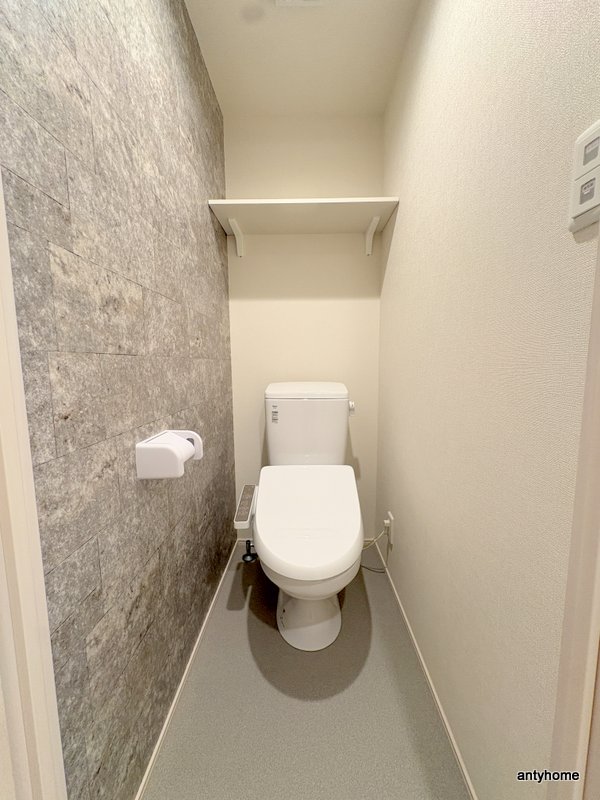 サンメイプル上新庄のトイレ写真