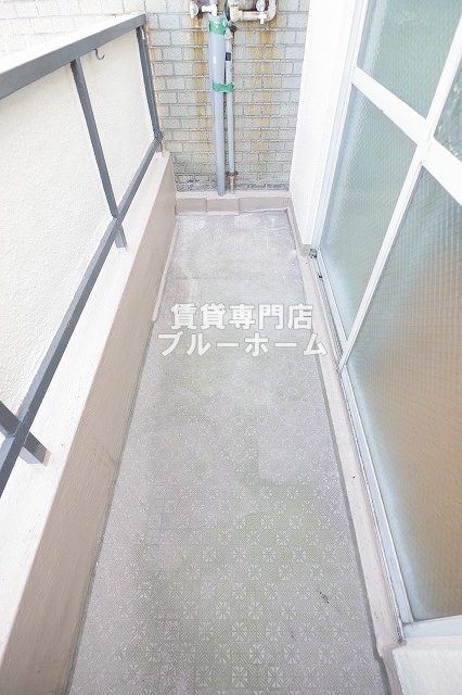 バルコニー　広々としたバルコニー！