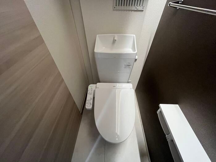 ベルマティーナ南松山のトイレ写真