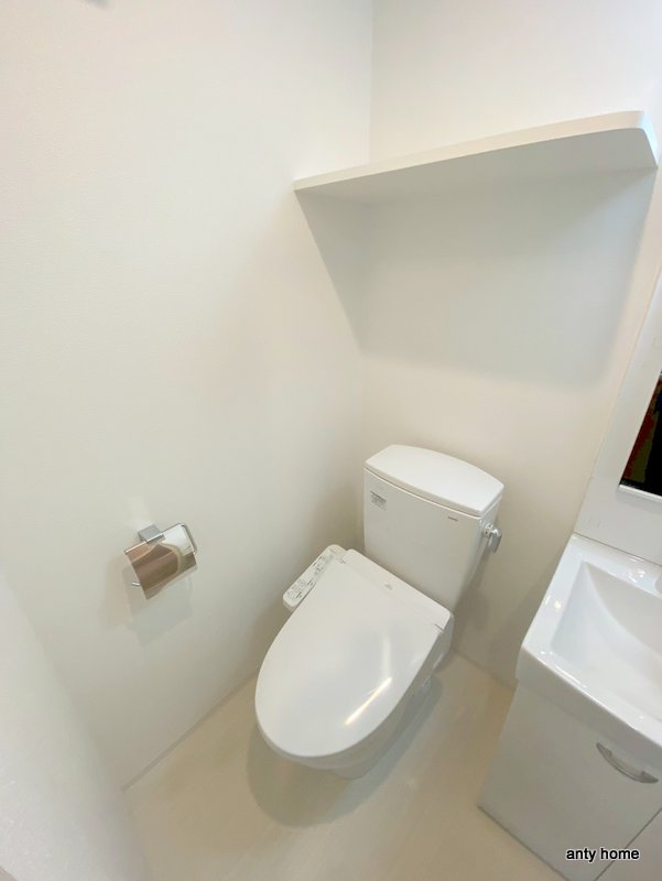 エグゼ江坂WESTのトイレ写真