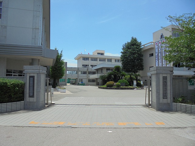 高校・高専　高知西高等学校（高校・高専）まで190m