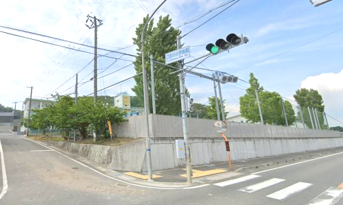 小学校　三木市立口吉川小学校（小学校）まで8223m