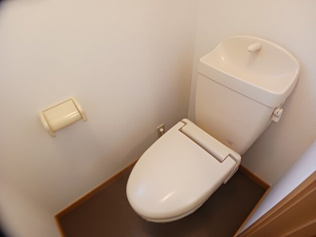 トイレ　トイレもきれいです
