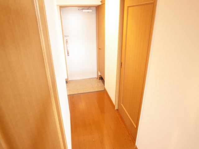 クリエート日赤通りの玄関写真