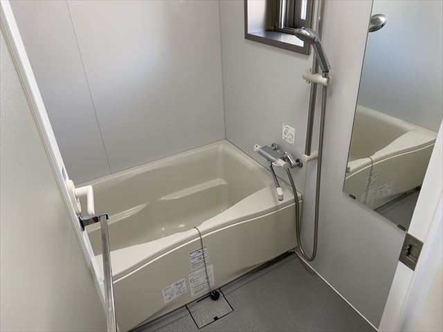 バス・シャワールーム　バス※別部屋参考写真