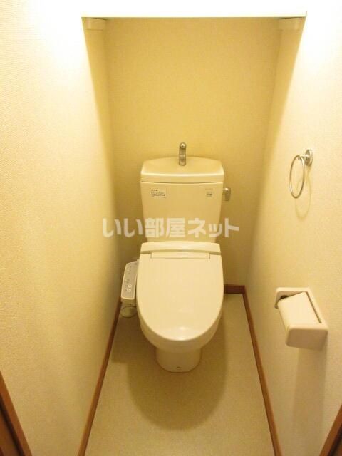 東武小泉線 成島駅 徒歩14分 2階建 築21年のトイレ写真