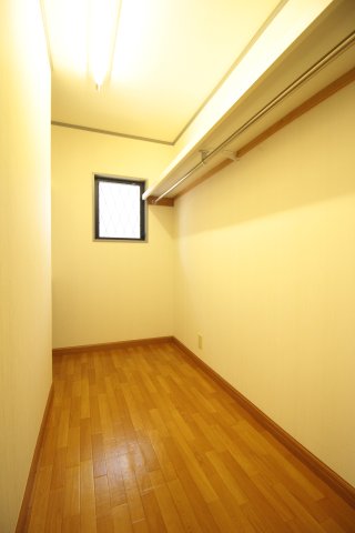 収納　志茂5丁目戸建て　北区志茂