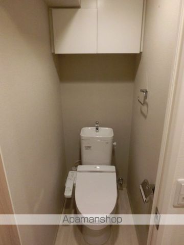 地下鉄御堂筋線 心斎橋駅 徒歩4分 14階建 築11年のトイレ写真