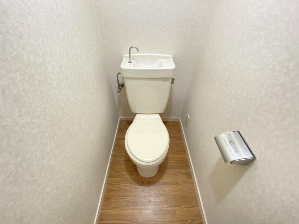 メゾンピッコロ塚口のトイレ写真