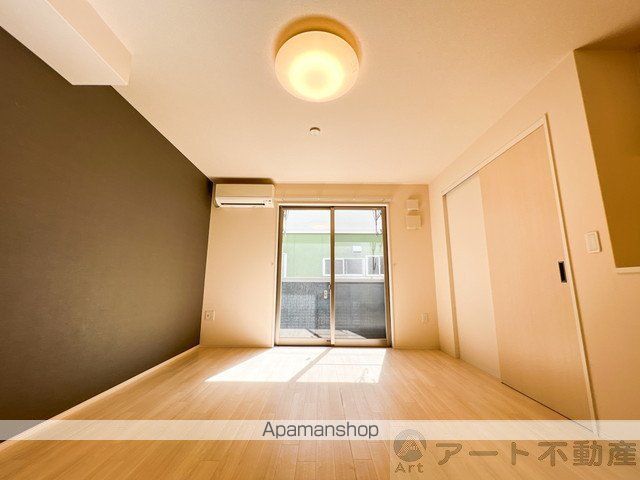 コンフォートNの居間写真