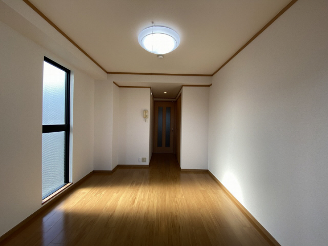 居室・リビング　写真は同マンションの別のお部屋のものです