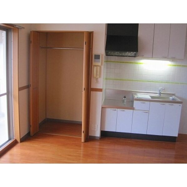 キッチン　同物件の別部屋になります。
