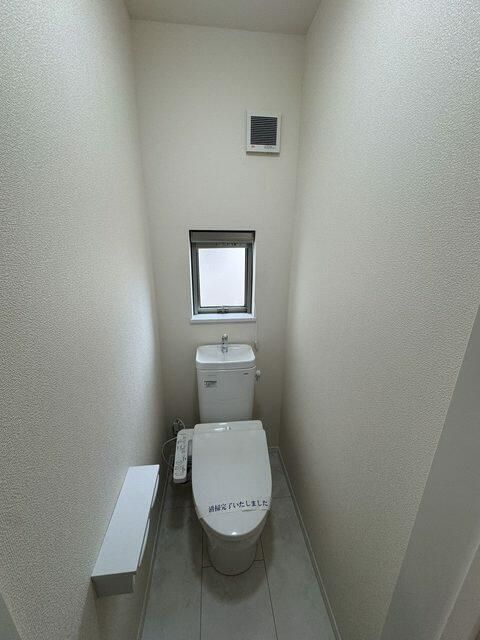 Sumai-to船橋市三山03のトイレ写真
