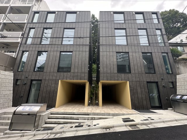GRAN PASEO 島津山Eastの外観写真