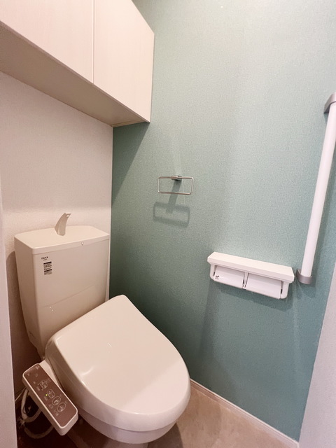 トイレ　～同施工会社同商品参考写真～