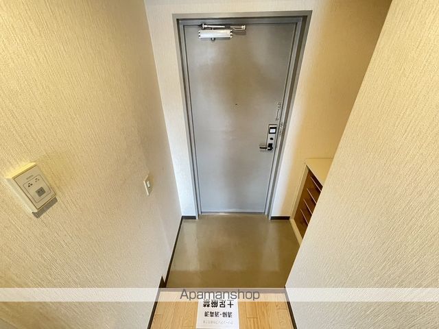 阪急京都線 崇禅寺駅 徒歩8分 9階建 築35年の玄関写真