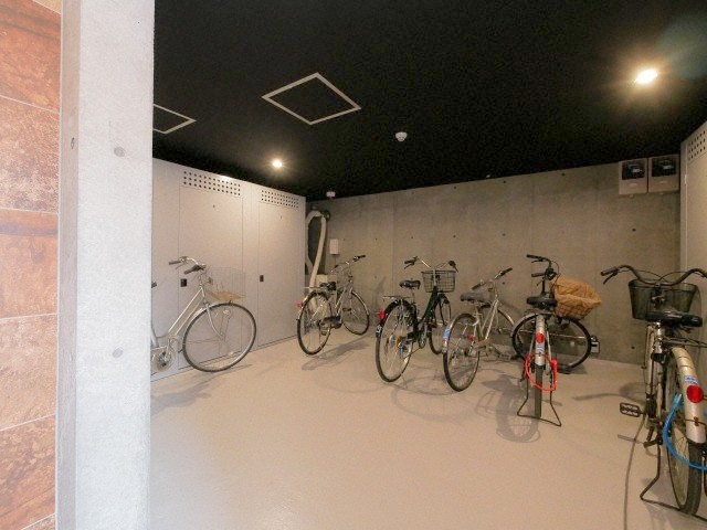 その他共有部分　うれしい屋内駐輪場！