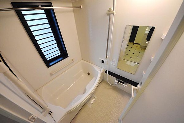 バス・シャワールーム　写真は同タイプ住居です