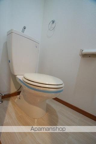 地下鉄七隈線 別府駅 徒歩3分 14階建 築24年のトイレ写真