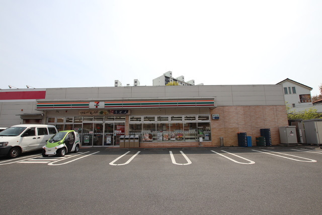 コンビニ　セブン－イレブン　横浜深谷町店（コンビニ）まで600m