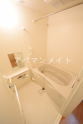 バス・シャワールーム　ゆったり過ごせるお風呂です