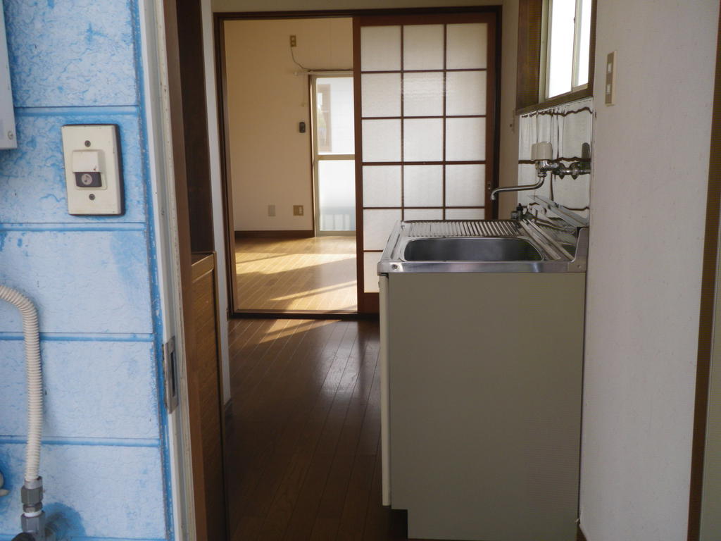 ＪＲ東北本線 那須塩原駅 2階建 築35年の玄関写真
