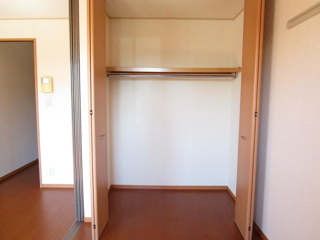 収納　便利なクロゼットもあります