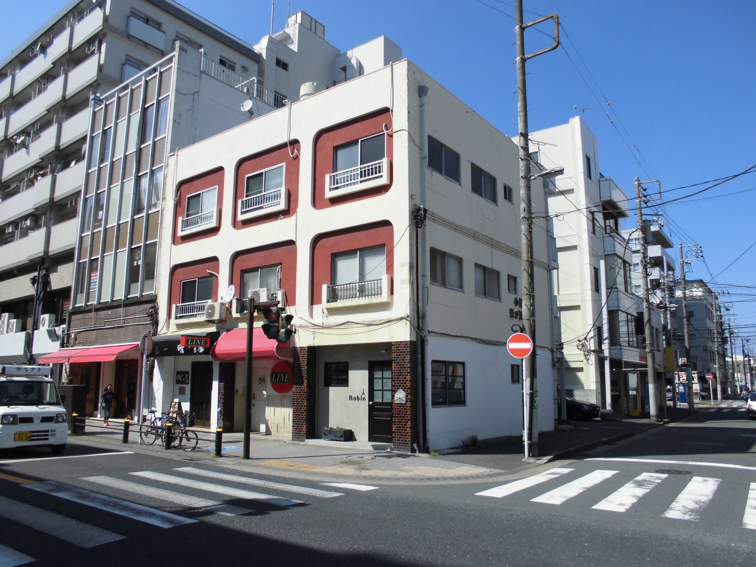 横須賀市米が浜通のマンションの建物外観