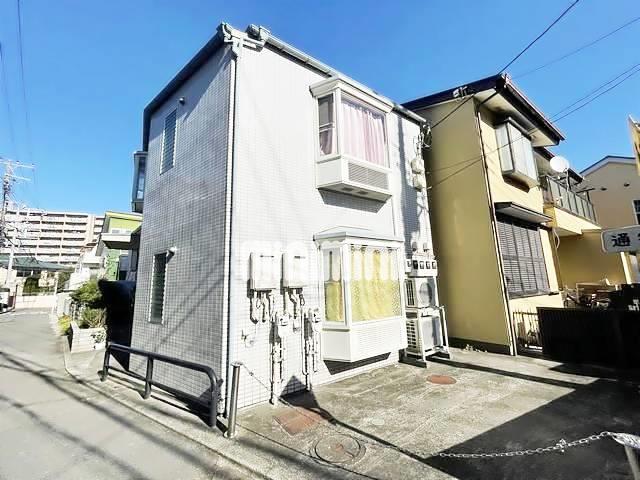 ゆりもハイツの建物外観