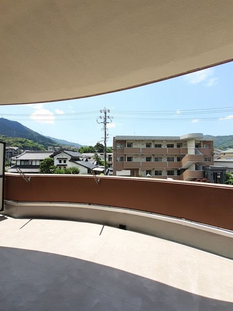 【広島市東区福田のマンションのバルコニー】