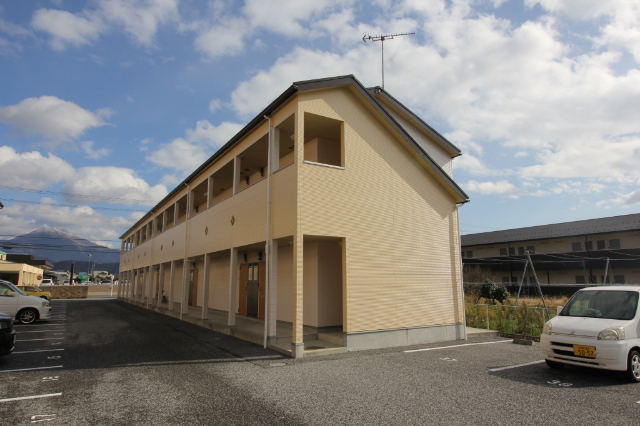 【長浜市小堀町のアパートの駐車場】