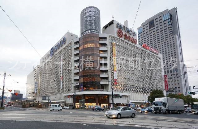 【広島市西区楠木町のマンションのショッピングセンター】