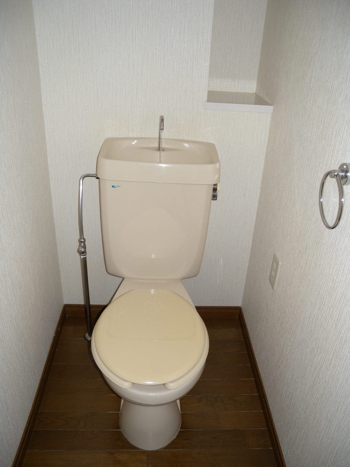 クオリティ伊野NO.2のトイレ写真