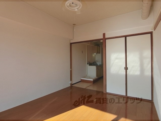 居室・リビング　洋室