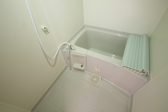 バス・シャワールーム　浴室！