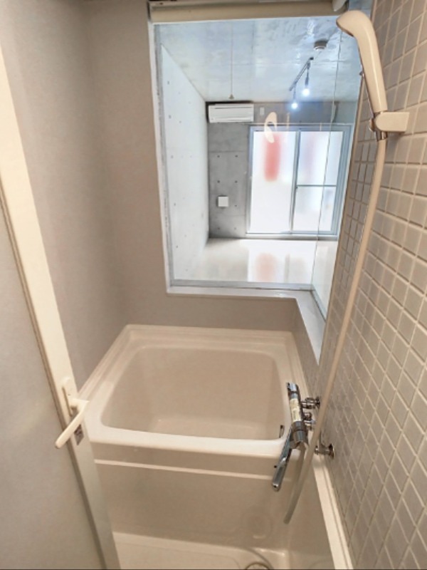 バス・シャワールーム　人気の高いバストイレ別のお部屋です♪（同一仕様写真）