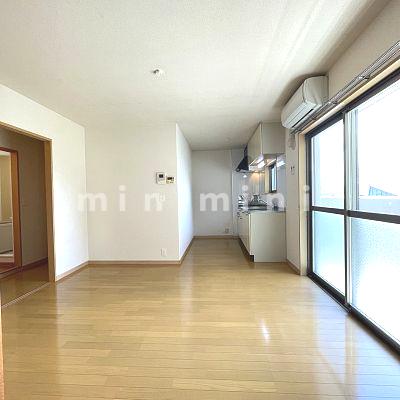 居室・リビング　※写真は他号室を含む為現状優先とさせて頂きます