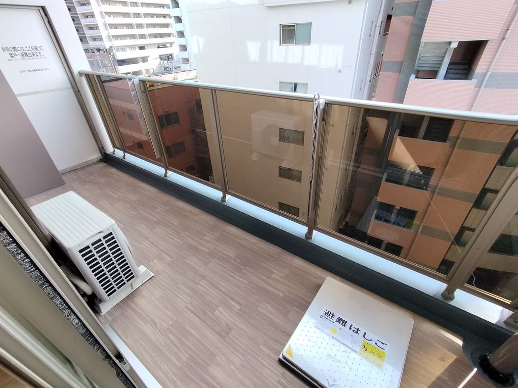 バルコニー　バルコニー