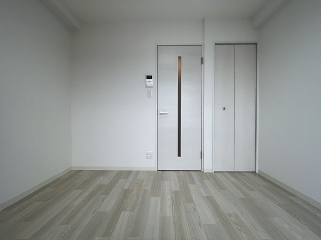 居室・リビング　EsTRUTH PLUS OSAKA-FUKUSHIMA