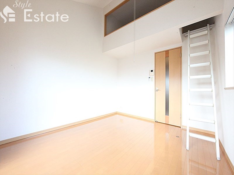 居室・リビング　内装