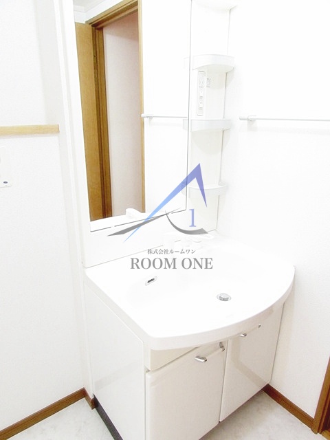 洗面設備　独立洗面台です。